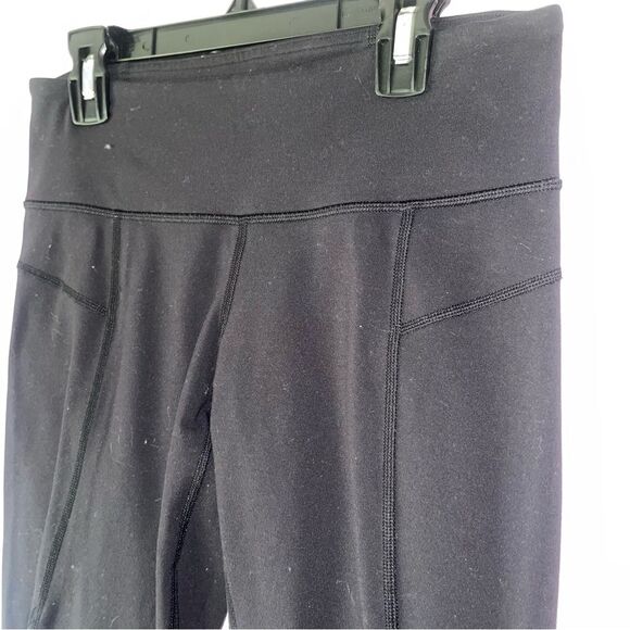 Lululemon Size 6 Black Cropped Leggings Mesh Cutouts Athleisure Gym - Picture 2 of 8